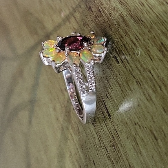 BEAUTIFUL OPAL RING - Picture 3 of 7